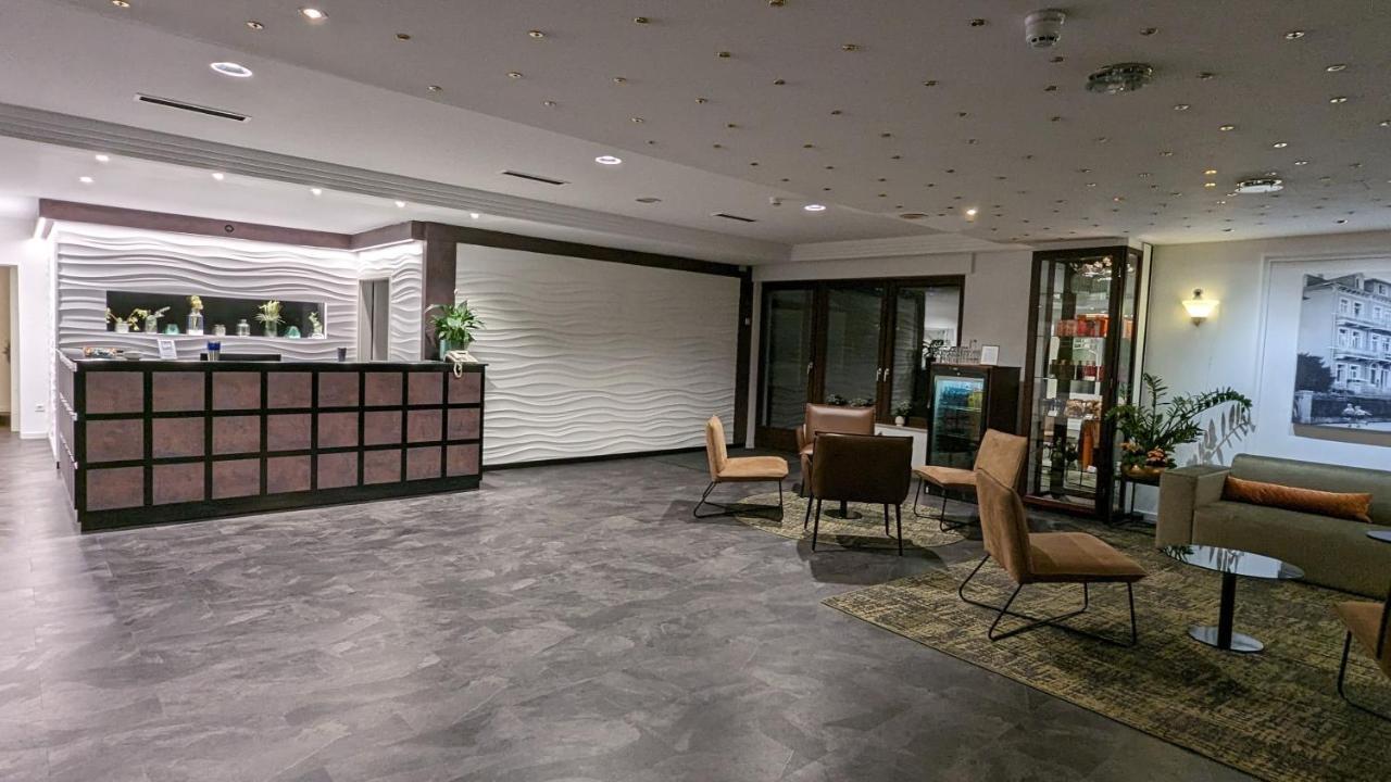 Parkhotel Bad Homburg บาดฮอมบูร์ก ฟอร์ แดร์เฮอเฮอ ภายนอก รูปภาพ