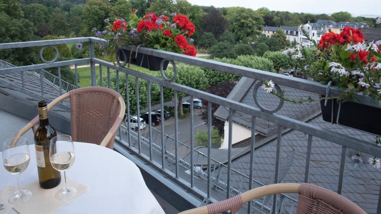 Parkhotel Bad Homburg บาดฮอมบูร์ก ฟอร์ แดร์เฮอเฮอ ภายนอก รูปภาพ