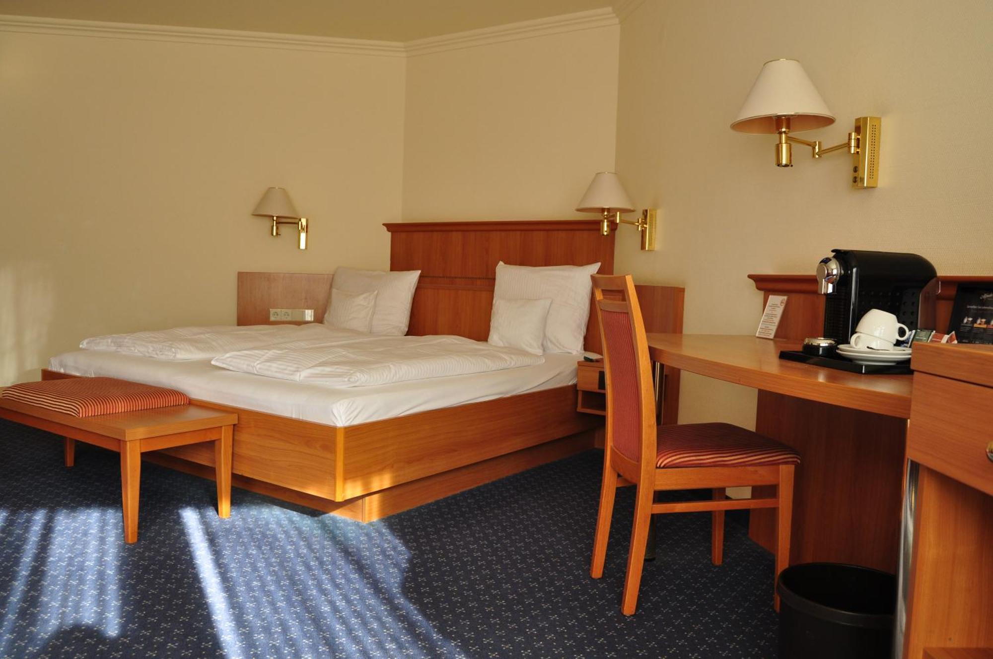 Parkhotel Bad Homburg บาดฮอมบูร์ก ฟอร์ แดร์เฮอเฮอ ภายนอก รูปภาพ