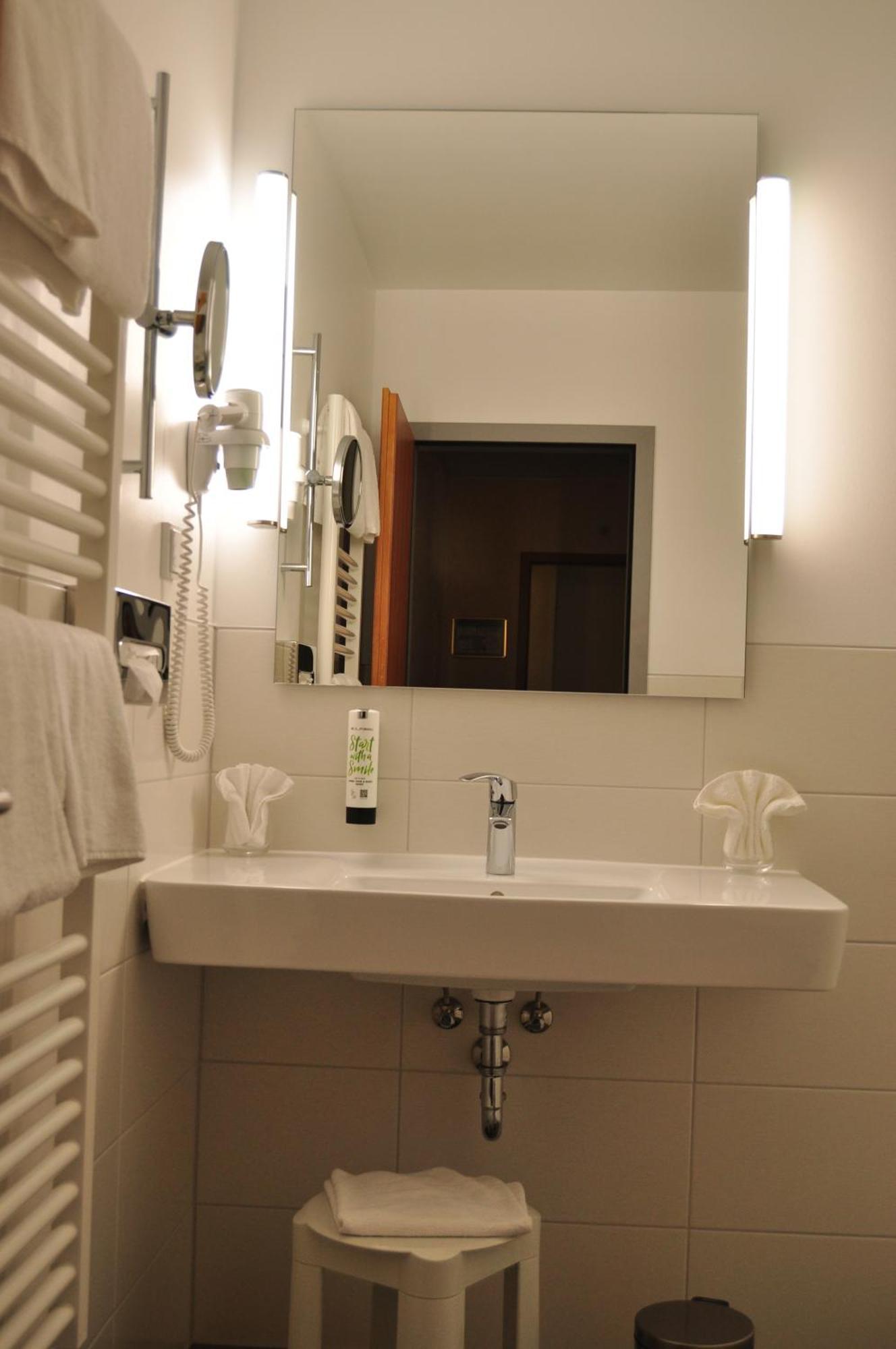 Parkhotel Bad Homburg บาดฮอมบูร์ก ฟอร์ แดร์เฮอเฮอ ภายนอก รูปภาพ