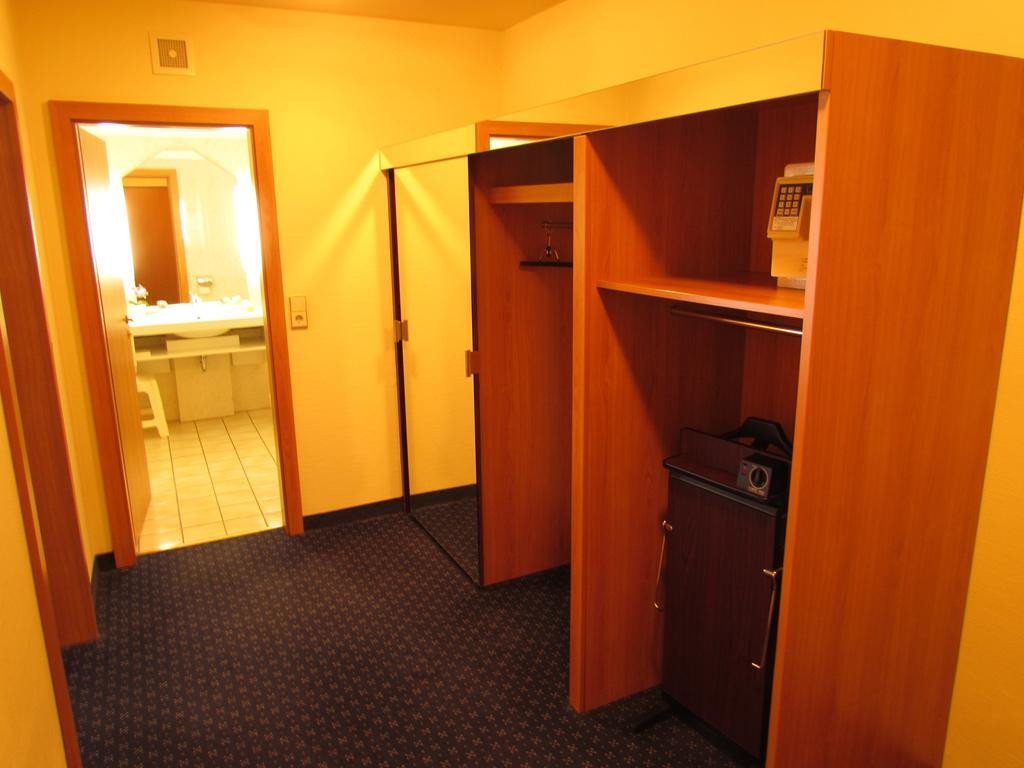 Parkhotel Bad Homburg บาดฮอมบูร์ก ฟอร์ แดร์เฮอเฮอ ภายนอก รูปภาพ
